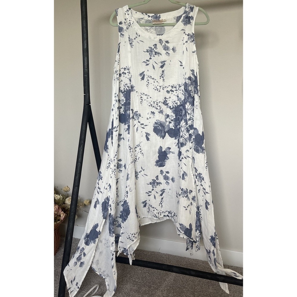 The Paper Lace Dress Size M Midi Cotton White Blue Floral Cottage Core lagenlook